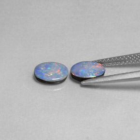 Doppietto di opale naturale multicolore da  ct, taglio ovale, opaco