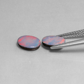 Doppietto di opale naturale multicolore da  ct, taglio ovale, opaco
