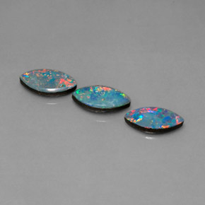 Doppietto di opale naturale multicolore da  ct, marchesa, opaco