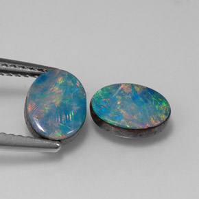Doppietto di opale naturale multicolore da  ct, taglio ovale, opaco