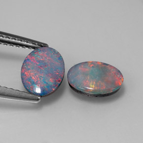 Doppietto di opale naturale multicolore da  ct, taglio ovale, opaco