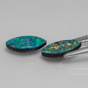 Doppietto di opale naturale multicolore da  ct, marchesa, opaco