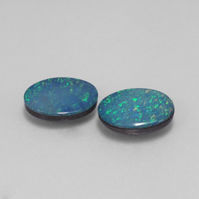 Doppietto di opale naturale multicolore da  ct, taglio ovale, opaco