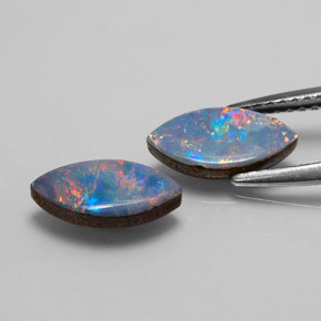 Doppietto di opale naturale multicolore da  ct, marchesa, opaco