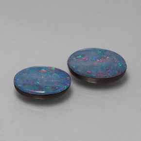 Doppietto di opale naturale multicolore da  ct, taglio ovale, opaco