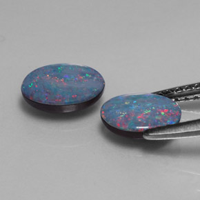 Doppietto di opale naturale multicolore da  ct, taglio ovale, opaco