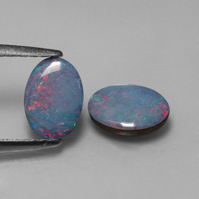 Doppietto di opale naturale multicolore da  ct, taglio ovale, opaco