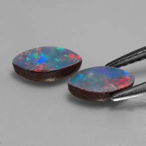 Doppietto di opale naturale multicolore da  ct, marchesa, opaco