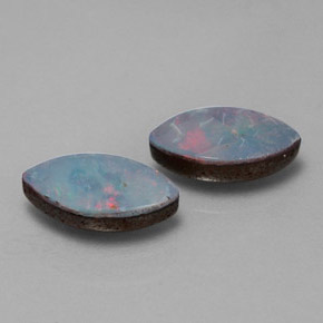 Doppietto di opale naturale multicolore da  ct, marchesa, opaco