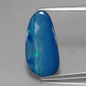 Doppietto di opale naturale multicolore da 4,42 ct, forma fantasia, opaco