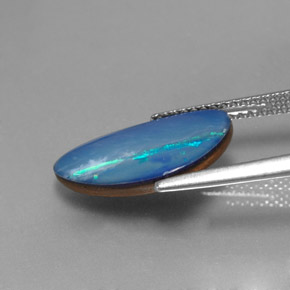 Doppietto di opale naturale multicolore da 2,97 ct, forma fantasia, opaco