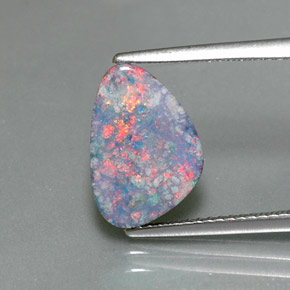 Doppietto di opale naturale multicolore da 2,09 ct, forma fantasia, opaco