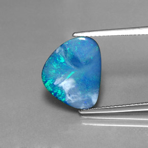 Doppietto di opale naturale multicolore da 3,71 ct, forma fantasia, opaco