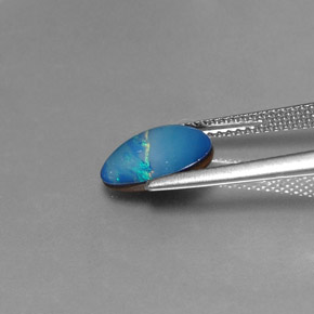 Doppietto di opale naturale multicolore da 1,28 ct, forma fantasia, opaco