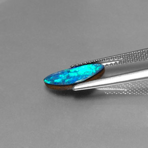 Doppietto di opale naturale multicolore da 1,20 ct, forma fantasia, opaco