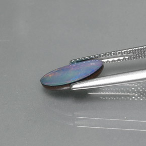 Doppietto di opale naturale multicolore da 0,92 ct, forma fantasia, opaco