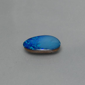 Doppietto di opale naturale multicolore da 0,83 ct, forma fantasia, opaco