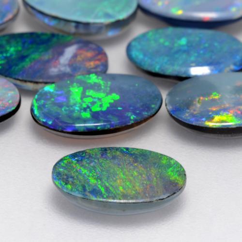 Doppietto di opale multicolore naturale da 0,75 ct, taglio ovale, opaco