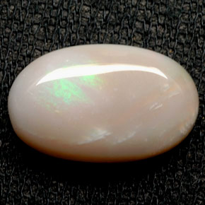 Opale naturale multicolore da 5,51 ct, taglio ovale, opaco