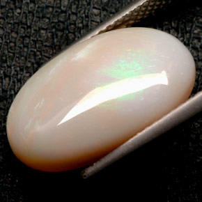 Opale naturale multicolore da 5,51 ct, taglio ovale, opaco