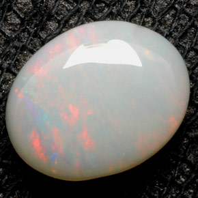 Opale naturale multicolore da 0,94 ct, taglio ovale, opaco