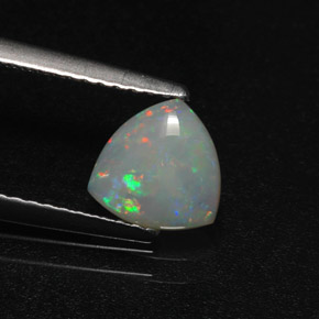 Opale naturale multicolore da 0,64 ct, trillion, traslucido