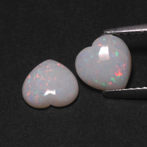 Opale naturale multicolore da  ct, a forma di cuore, opaco