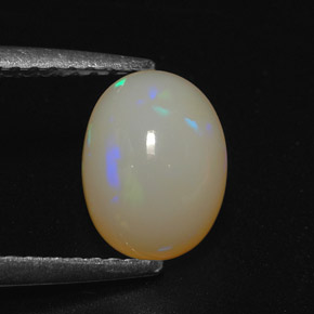 Opale naturale multicolore da 1,22 ct, taglio ovale, traslucido