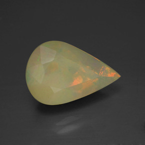 Opale naturale multicolore da 4,14 ct, taglio a pera, traslucido