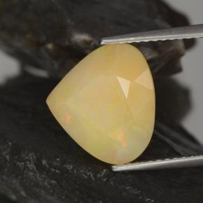 Opale naturale multicolore da 3,17 ct, taglio a pera, traslucido
