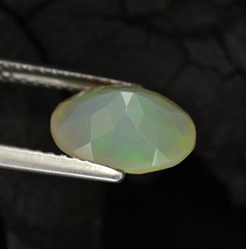 Opale Multicolore naturale da 1.33 ct, Ovale, Traslucido
