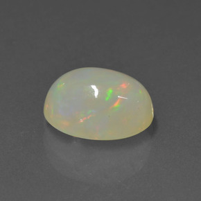Opale naturale multicolore da 1,77 ct, taglio ovale, traslucido