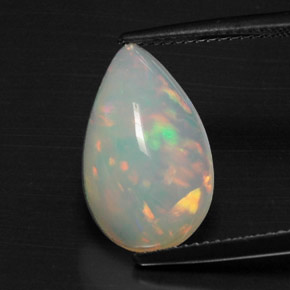 Opale naturale multicolore da 3,87 ct, taglio a pera, traslucido
