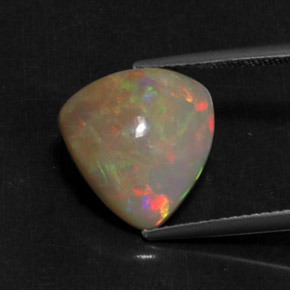 Opale naturale multicolore da 4,22 ct, trillion, opaco