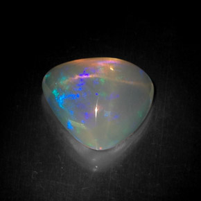 Opale naturale multicolore da 4,71 ct, trillion, trasparente