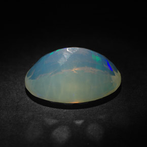 Opale naturale multicolore da 3,63 ct, taglio ovale, trasparente