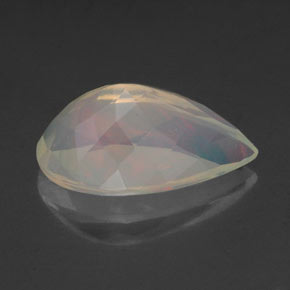 Opale naturale multicolore da 2,21 ct, taglio a pera, trasparente