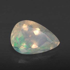 Opale naturale multicolore da 2,73 ct, taglio a pera, trasparente