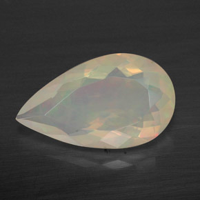 Opale naturale multicolore da 2,84 ct, taglio a pera, trasparente