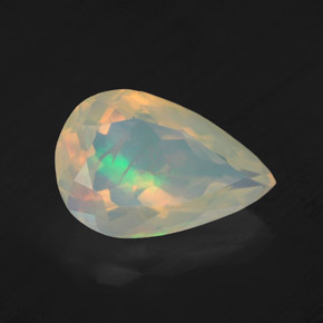Opale naturale multicolore da 2,16 ct, taglio a pera, trasparente