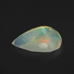 Opale naturale multicolore da 2,16 ct, taglio a pera, trasparente