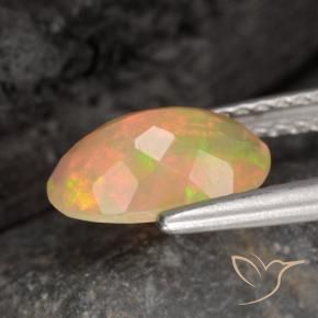 Opale Multicolore naturale da 0.86 ct, Ovale, Traslucido