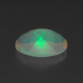 Opale naturale multicolore da 0,66 ct, trasparente, trasparente/traslucido