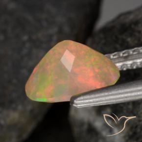 Opale Multicolore naturale da 0.79 ct, Ovale, Trasparente