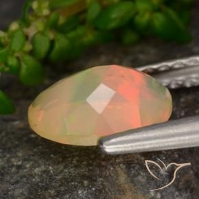 Opale Multicolore naturale da 0.71 ct, Ovale, Trasparente