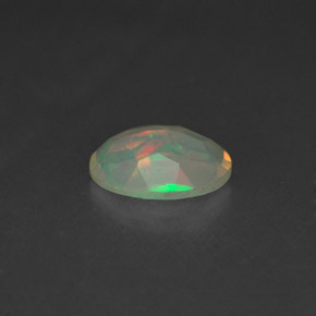 Opale naturale multicolore da 0,65 ct, trasparente, trasparente/traslucido