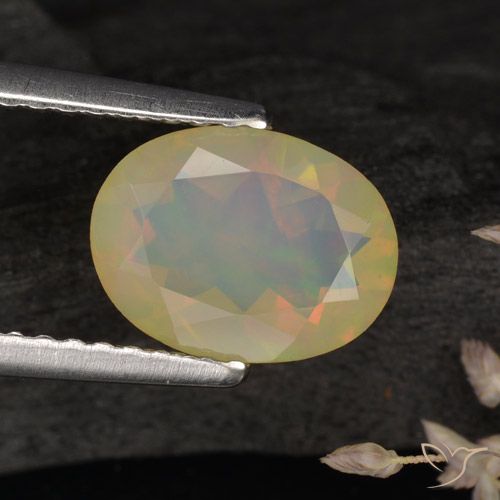 0.96ct Naturale Multicolore Opale, Ovale, Traslucido