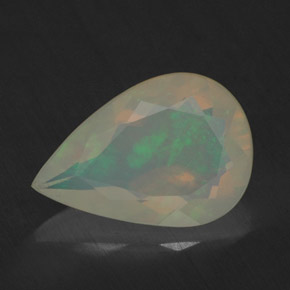 Opale naturale multicolore da 1,45 ct, taglio a pera, traslucido