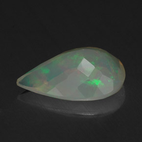 Opale naturale multicolore da 1,45 ct, taglio a pera, traslucido