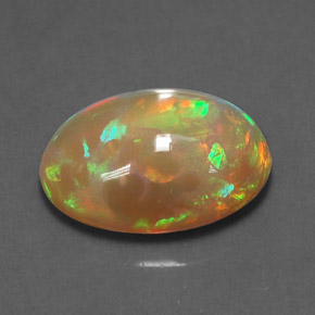 Opale naturale multicolore da 2,23 ct, taglio ovale, traslucido